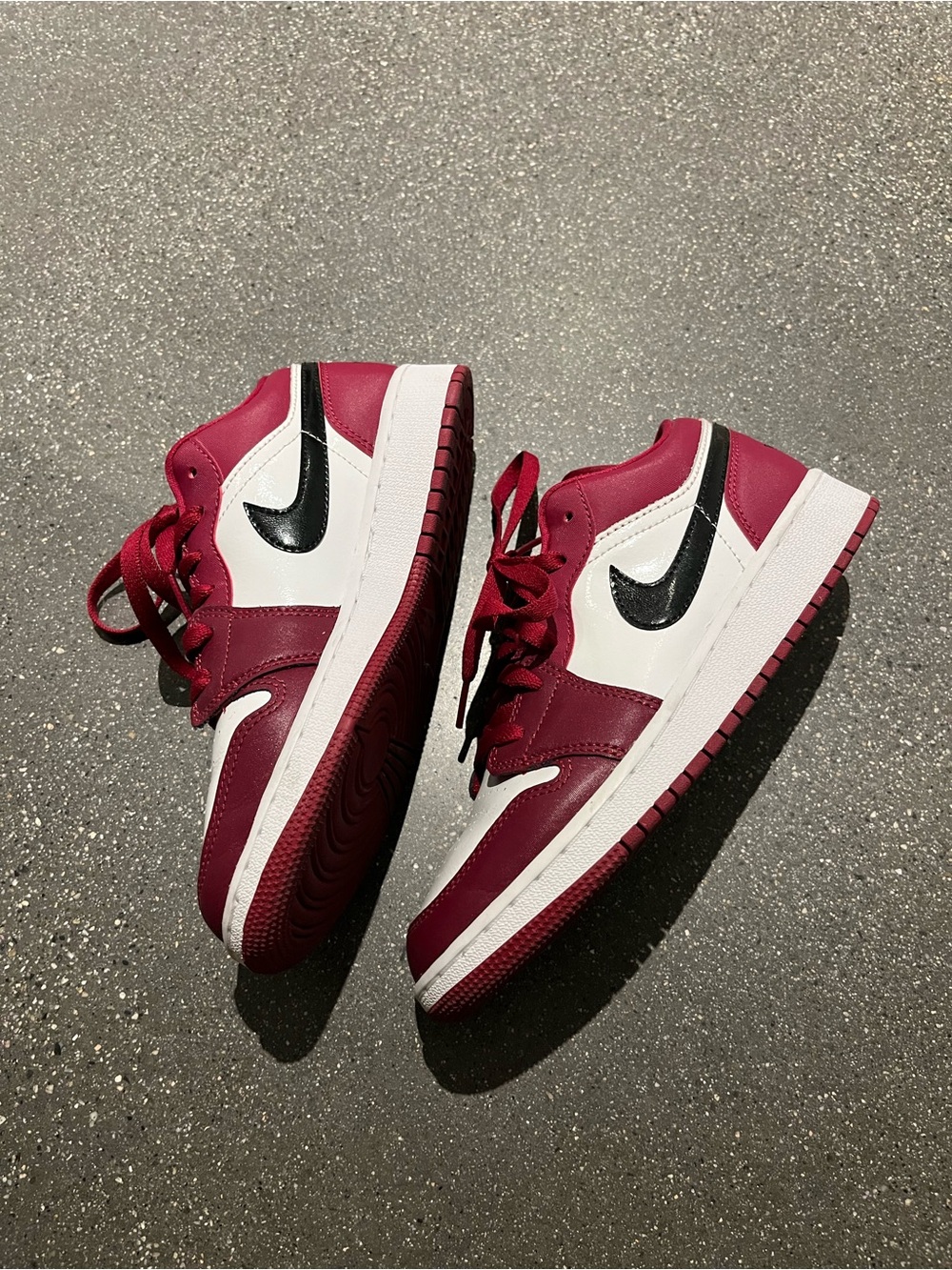 Jordan 1 Low Noble Red
